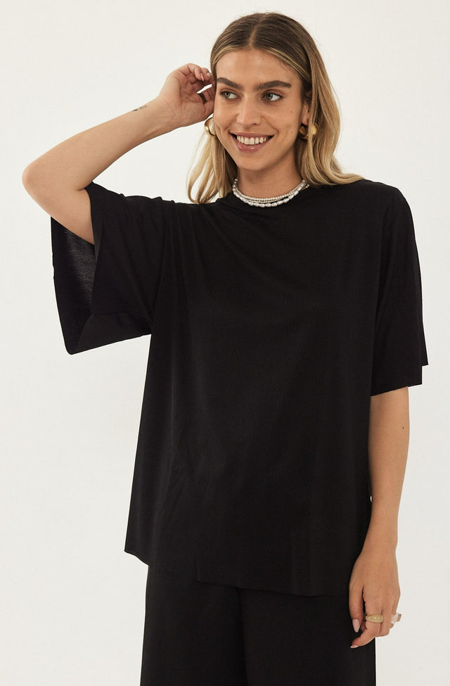 חולצת ריב ספיריט שרוולי פעמון כריות נשלפות שחורה