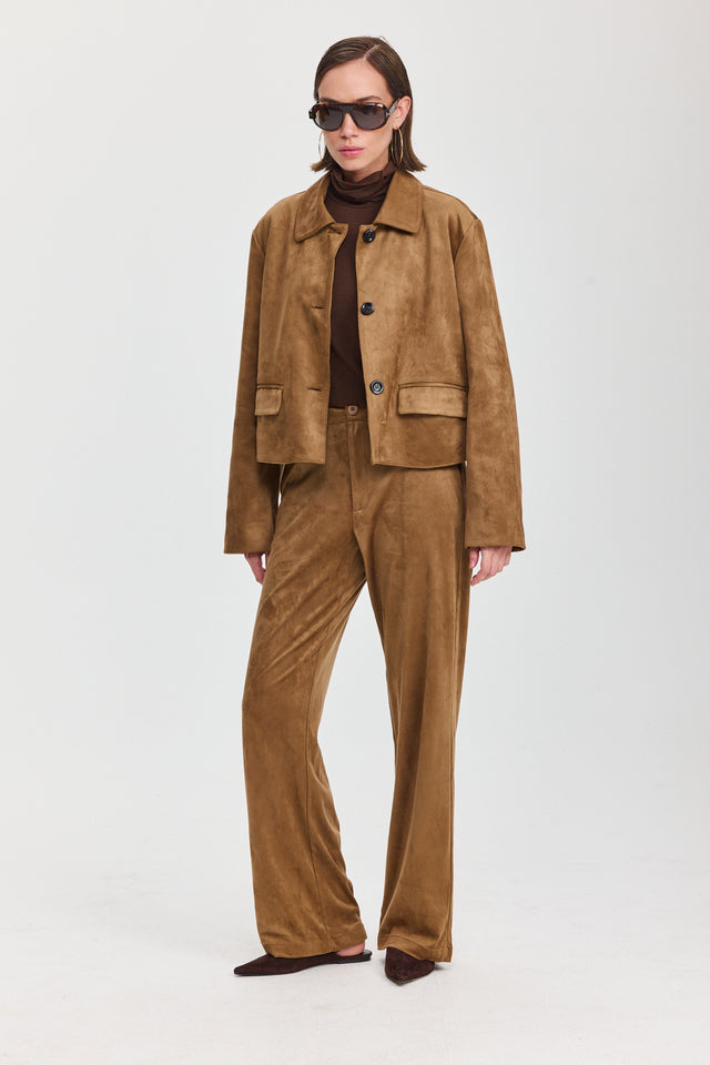 מכנסיים מחויטים קפה זמש קאמל