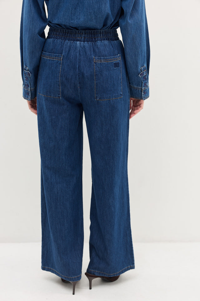 מכנסי ג'ינס זואי גומי במתניים וואש כחול כהה