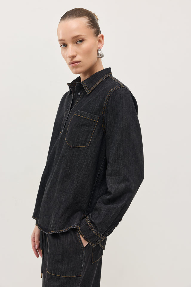 חולצת ג'ינס זואי פולו וואש שחור