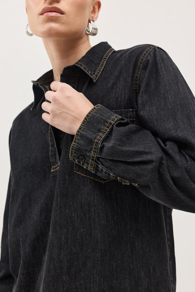 חולצת ג'ינס זואי פולו וואש שחור