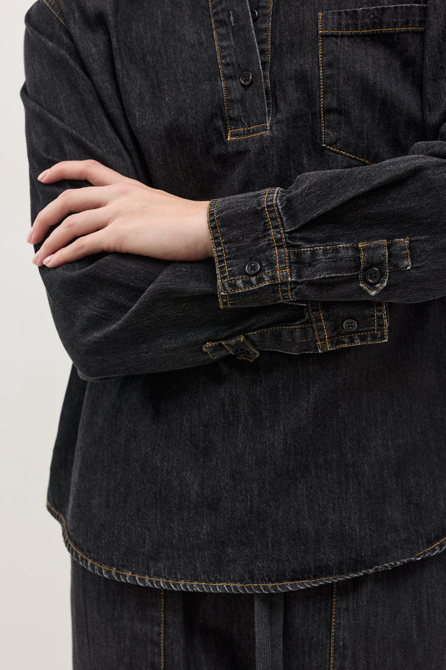 חולצת ג'ינס זואי פולו וואש שחור