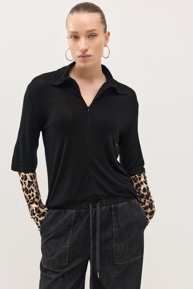 חולצת ספרינג רול שרוולים מנומרים שחורה
