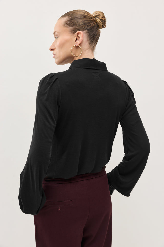 חולצת באן פולו שרוולים תפוחים שחורה