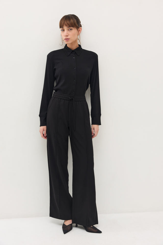 מכנסיים מחוייטים בריוש גומי שחורים