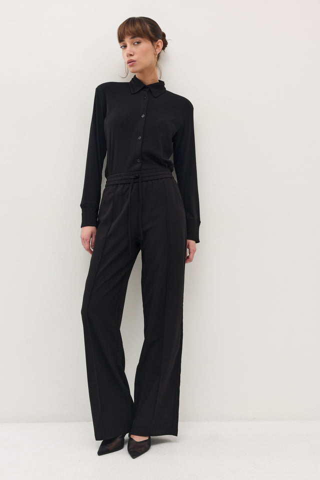 מכנסיים מחוייטים בריוש גומי שחורים