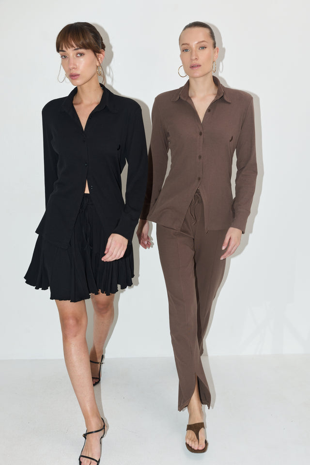 מכנסי קקאו ריב פתח קדמי שחורים