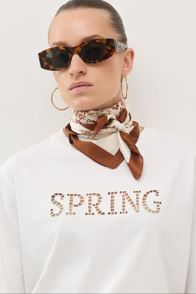 מטפחת סאטן משי פרחוני שמנת חום