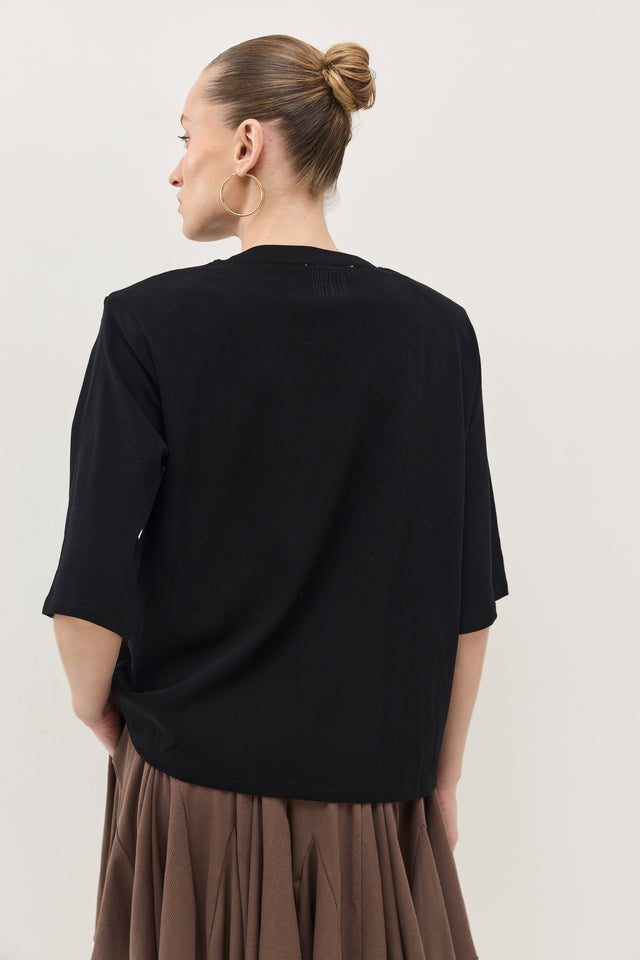 חולצת SPRING תחרה כריות כתפיים נשלפות שחורה