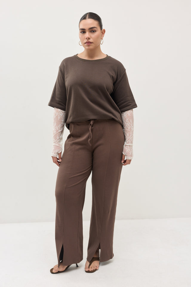 חולצת באטר שרוולי תחרה מתחלפים שחור-לבן