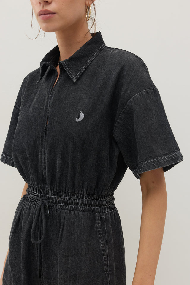 אוברול זיפר ג׳ינס וונט ספייסי קצר שחור