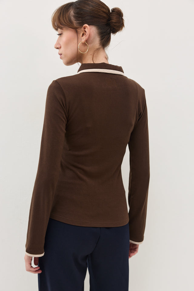 חולצת זיפר פולו ארוכה חום שוקולד בז'