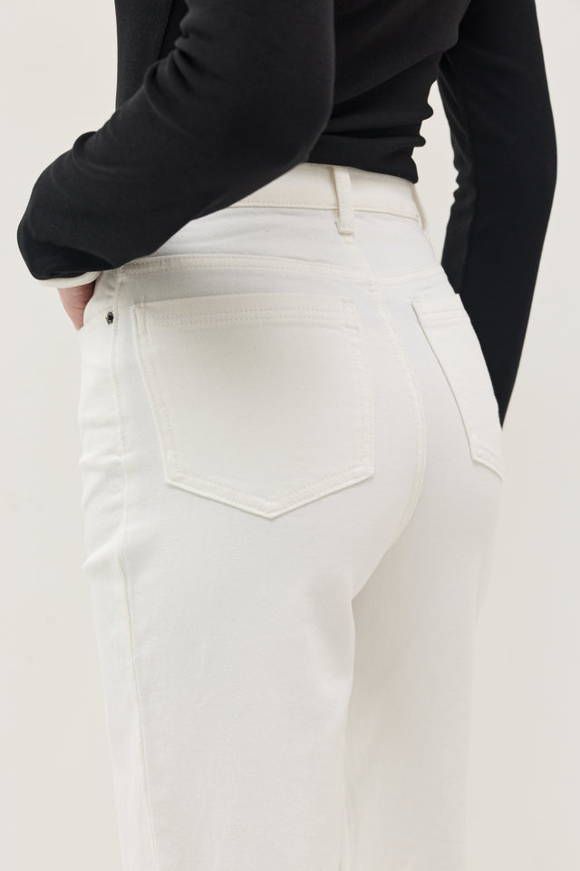 מכנסי ג'ינס גולדי ארוך דיטייל מפתח צדדי לבן
