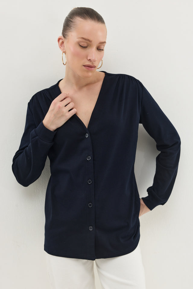 חולצת דילן מכופתרת מפתח וי כיווצים ריב נייבי