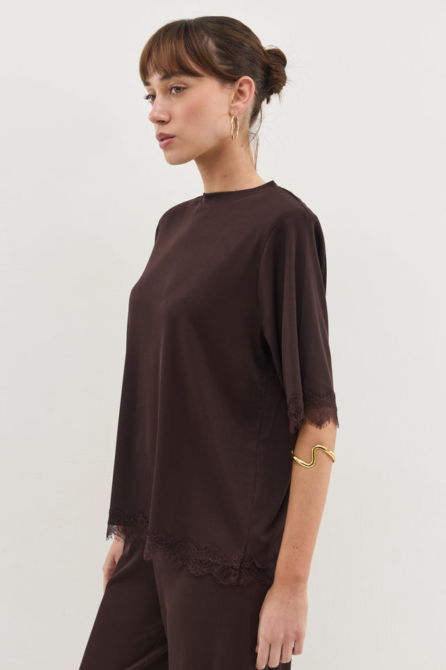 חולצת ספיריט ריב תחרה כריות נשלפות חומה