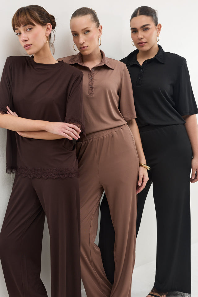 חולצת ספיריט ריב תחרה כריות נשלפות חומה