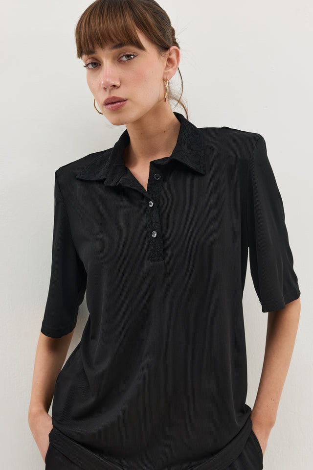 חולצת ספיריט וונט ריב צווארון תחרה שחורה