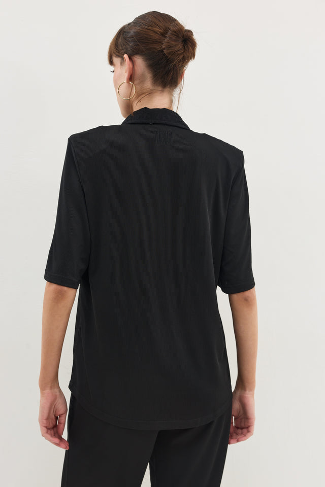 חולצת ספיריט וונט ריב צווארון תחרה שחורה