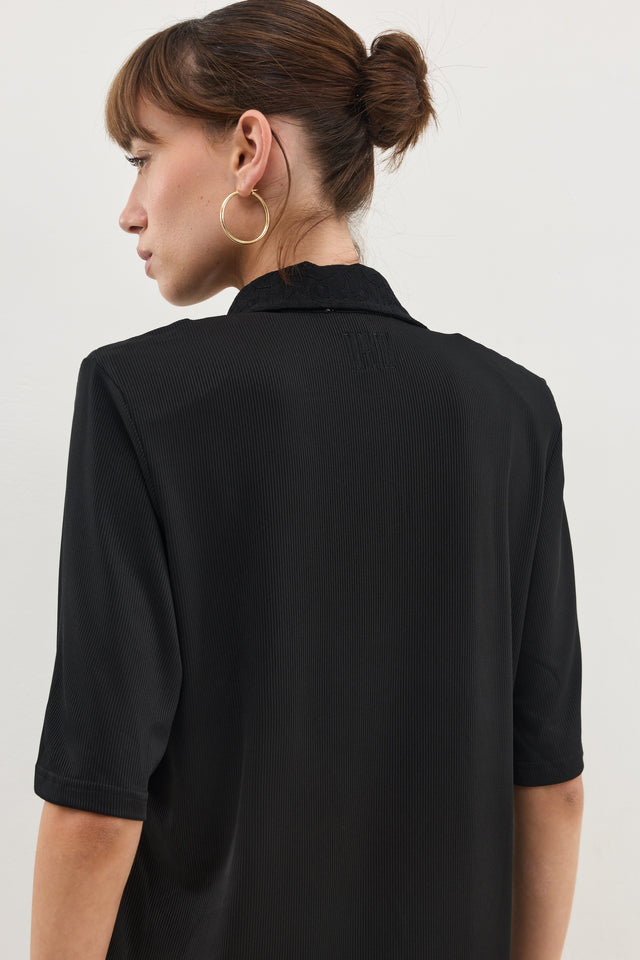 חולצת ספיריט וונט ריב צווארון תחרה שחורה