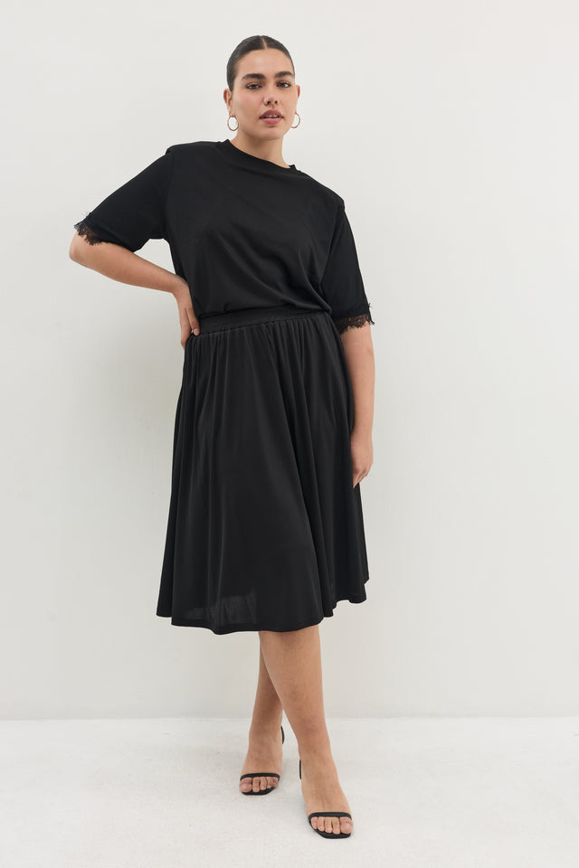 חצאית ספיריט ריב מידי שחורה