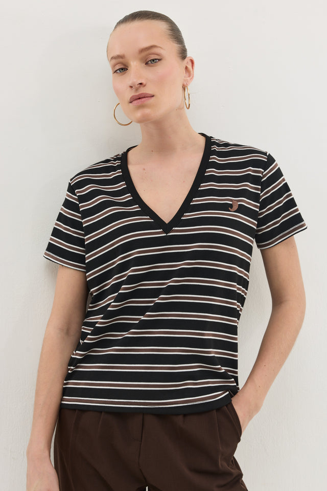 חולצת וי קוקיז פסים מפתח וי קצרה שחורה
