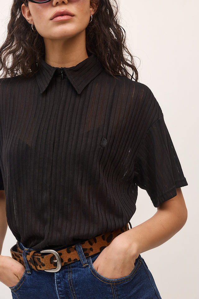 חולצת זיפר וונט ספייסי שחורה