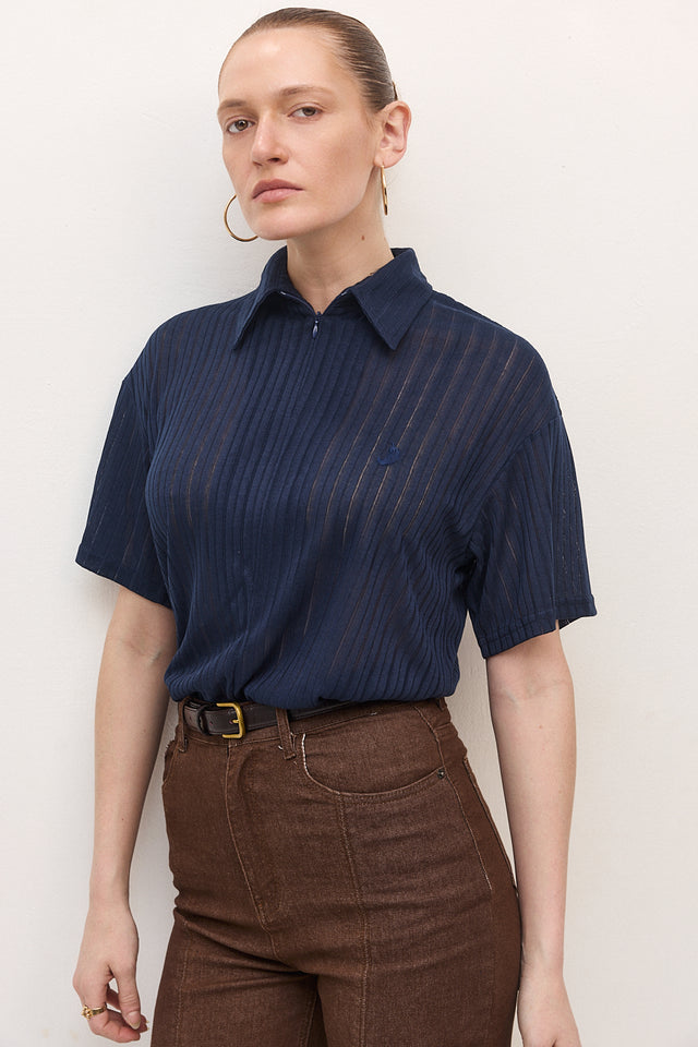 חולצת זיפר וונט ספייסי נייבי