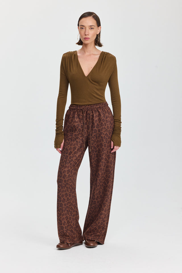 חולצת ריזוטו מפתח וי כיווצים בכתפיים שרוולים ארוכים זית