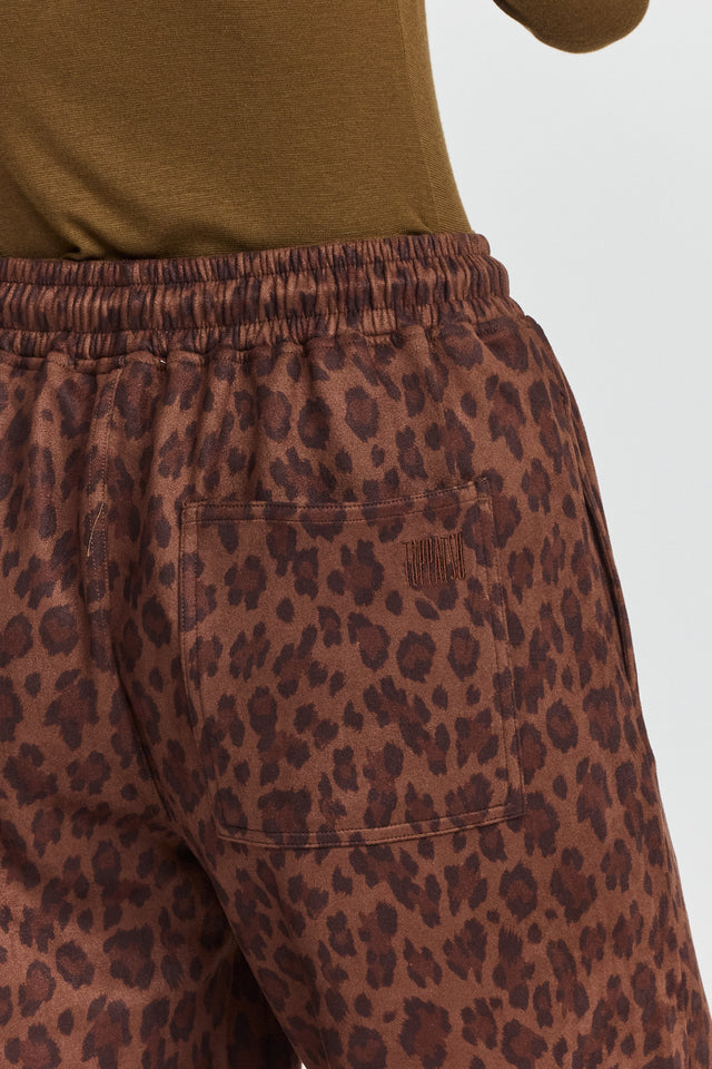 מכנסיים מתרחבים מזמש מנומר עם גומי ושרוכים