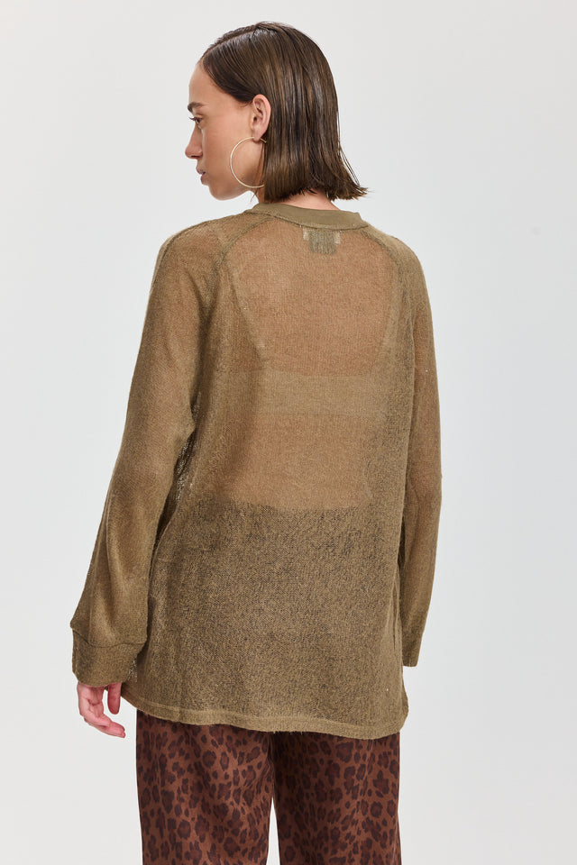 חולצת LEAGUE סריג דק זית