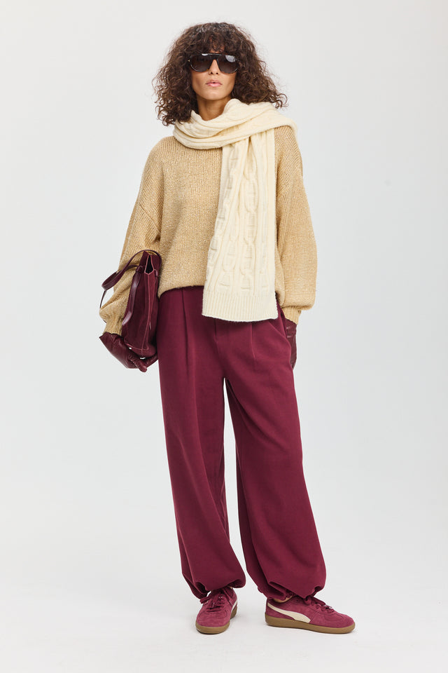 מכנסי קראמבל סווטשירט מתרחבים דיטייל מחויט בורגנדי