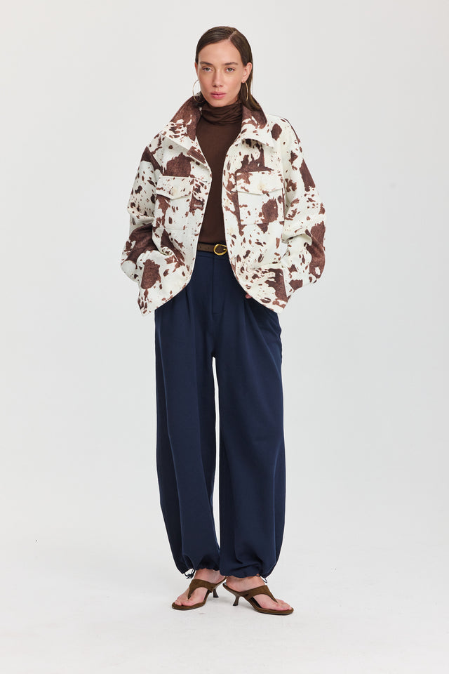 מכנסי קראמבל סווטשירט מתרחבים דיטייל מחויט נייבי