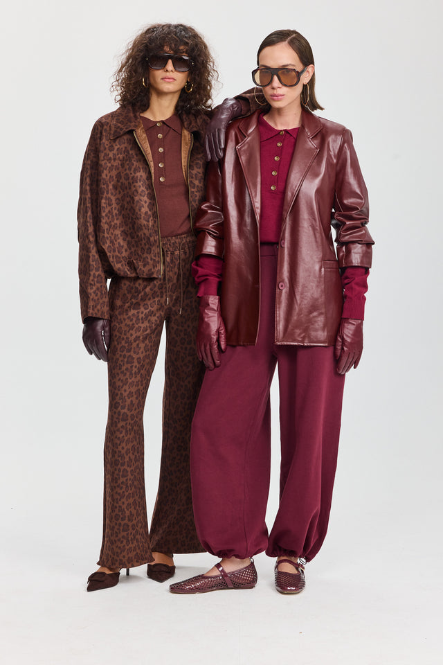 מכנסיים מתרחבים מזמש מנומר עם גומי ושרוכים