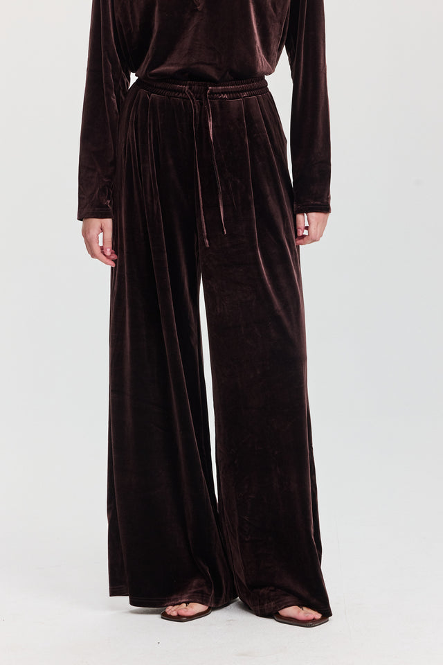 מכנסי ספיריט מתרחבים קטיפה דיטייל מחוייט חום שוקולד