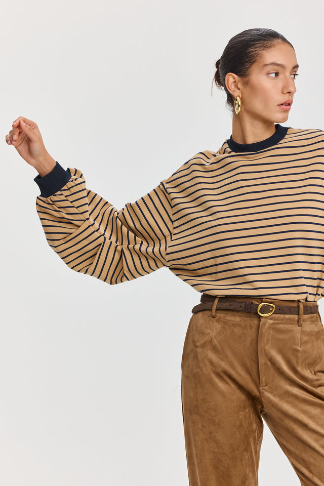 סווטשירט פודינג שרוולים תפוחים פסים מוקה שחור