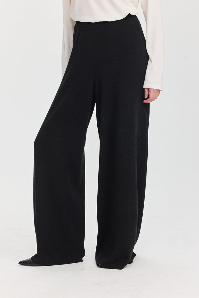 מכנסי פריס מתרחבים סריג שחורים