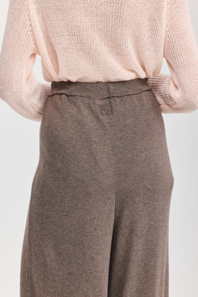 מכנסי פריס מתרחבים סריג טראפל