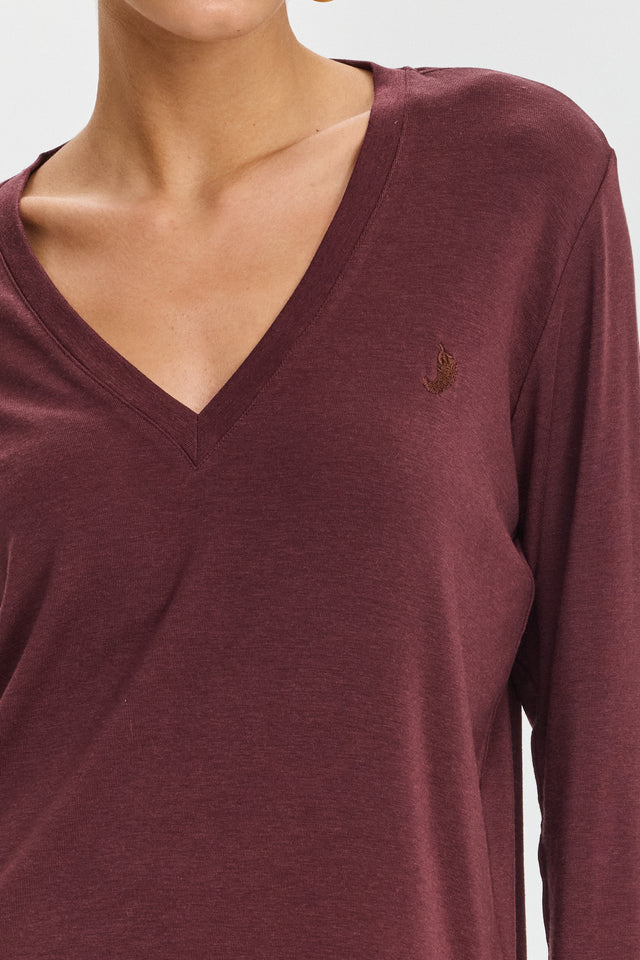 חולצת קוקיז מפתח וי בורגנדי