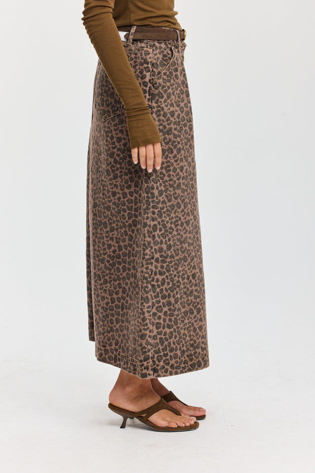 חצאית ג'ינס קמפרי A כפתורים מנומרת