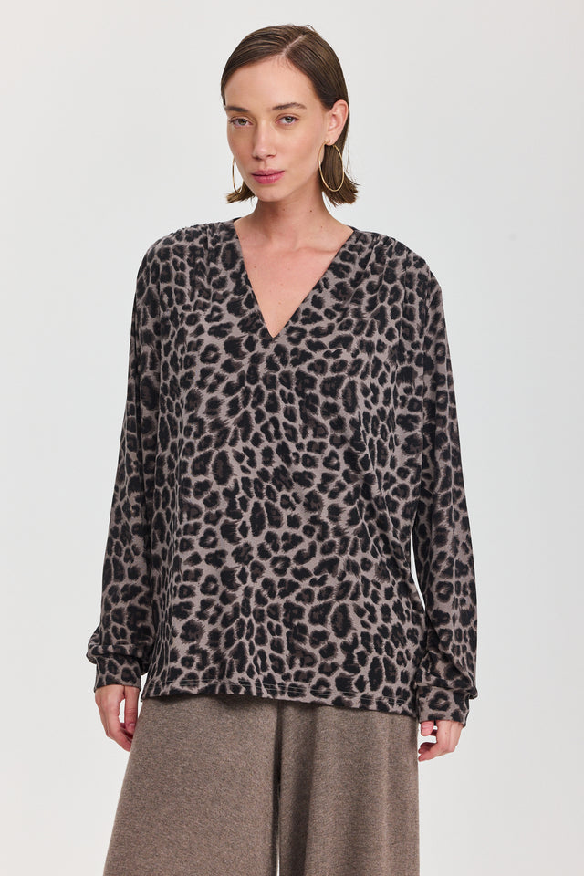 חולצת וי כיווצים ארוכה מנומר חאקי