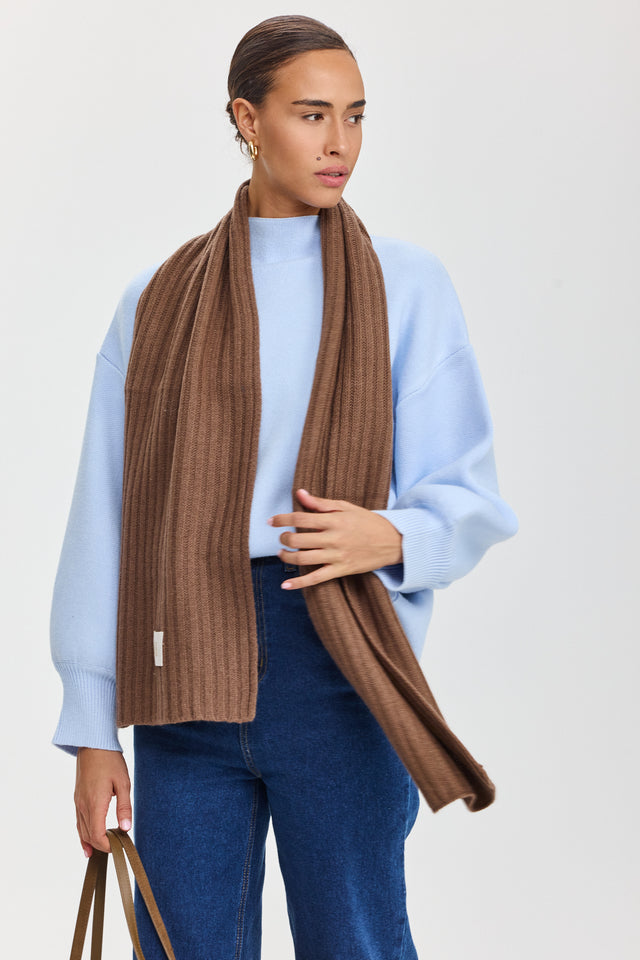 צעיף פרוסטינג סרוג חום