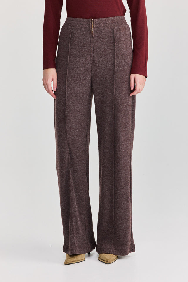 מכנסיים מחוייטים סריג וויסקי רוכסן גומי חום טראפל