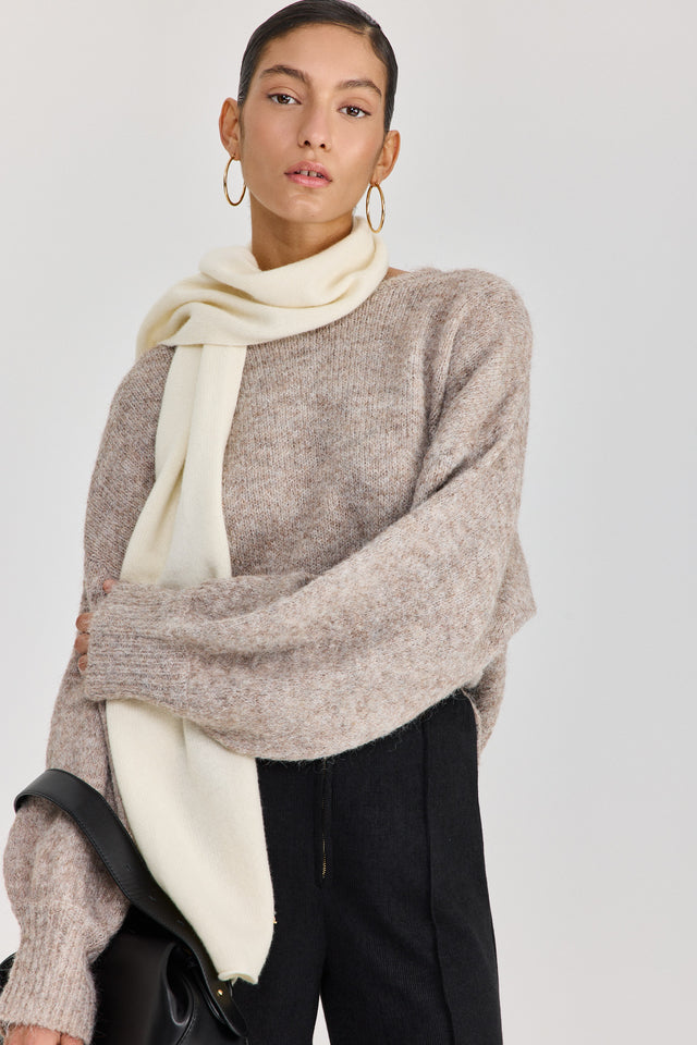 סוודר פרזנט פלאפי בז' טראפל