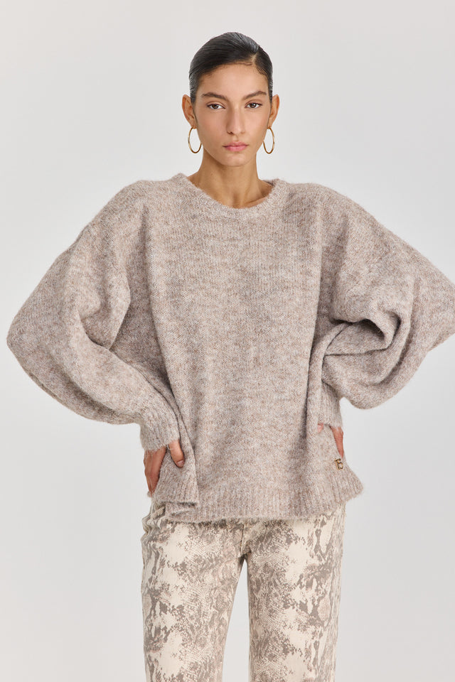 סוודר פרזנט פלאפי בז' טראפל