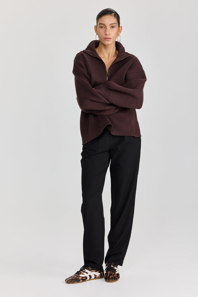 סוודר פרזנט זיפר חום שוקולד