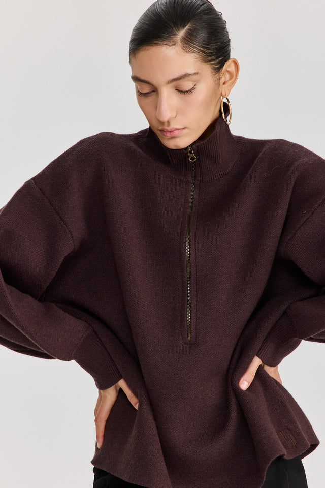 סוודר פרזנט זיפר חום שוקולד