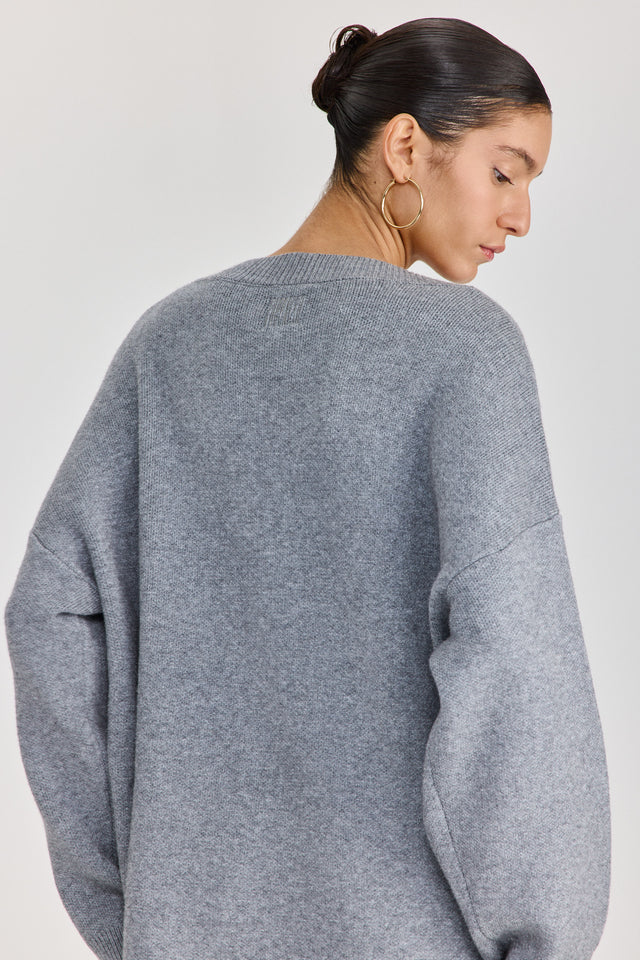 סוודר טוניקה פרזנט מפתח וי אפור