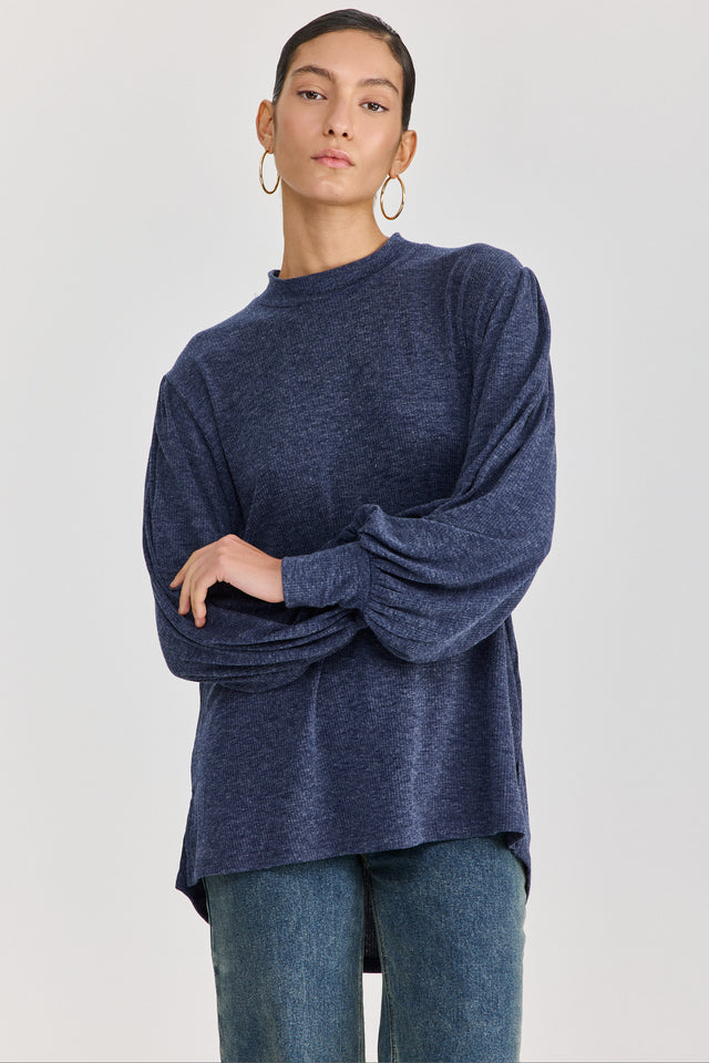 חולצת פונדו שרוולים תפוחים נייבי