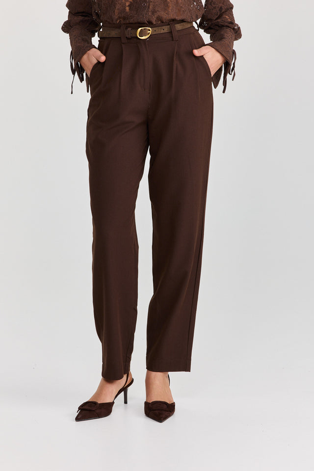 חגורה זמש דקה חום כהה עם אבזם זהב