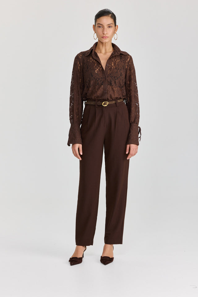 חגורה זמש דקה חום כהה עם אבזם זהב